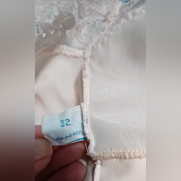 🍒 Boho Vintage Layered Lace Upcycled Slip Wedding Dress - Picture 13 of 14